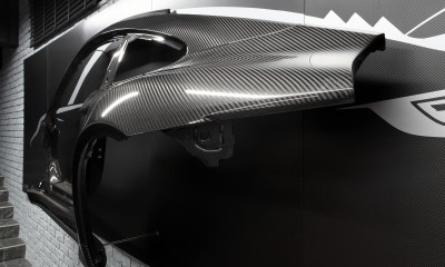  Porsche 992 Stinger GTR Carbon Edition WALL ARTWORK из карбона и титана