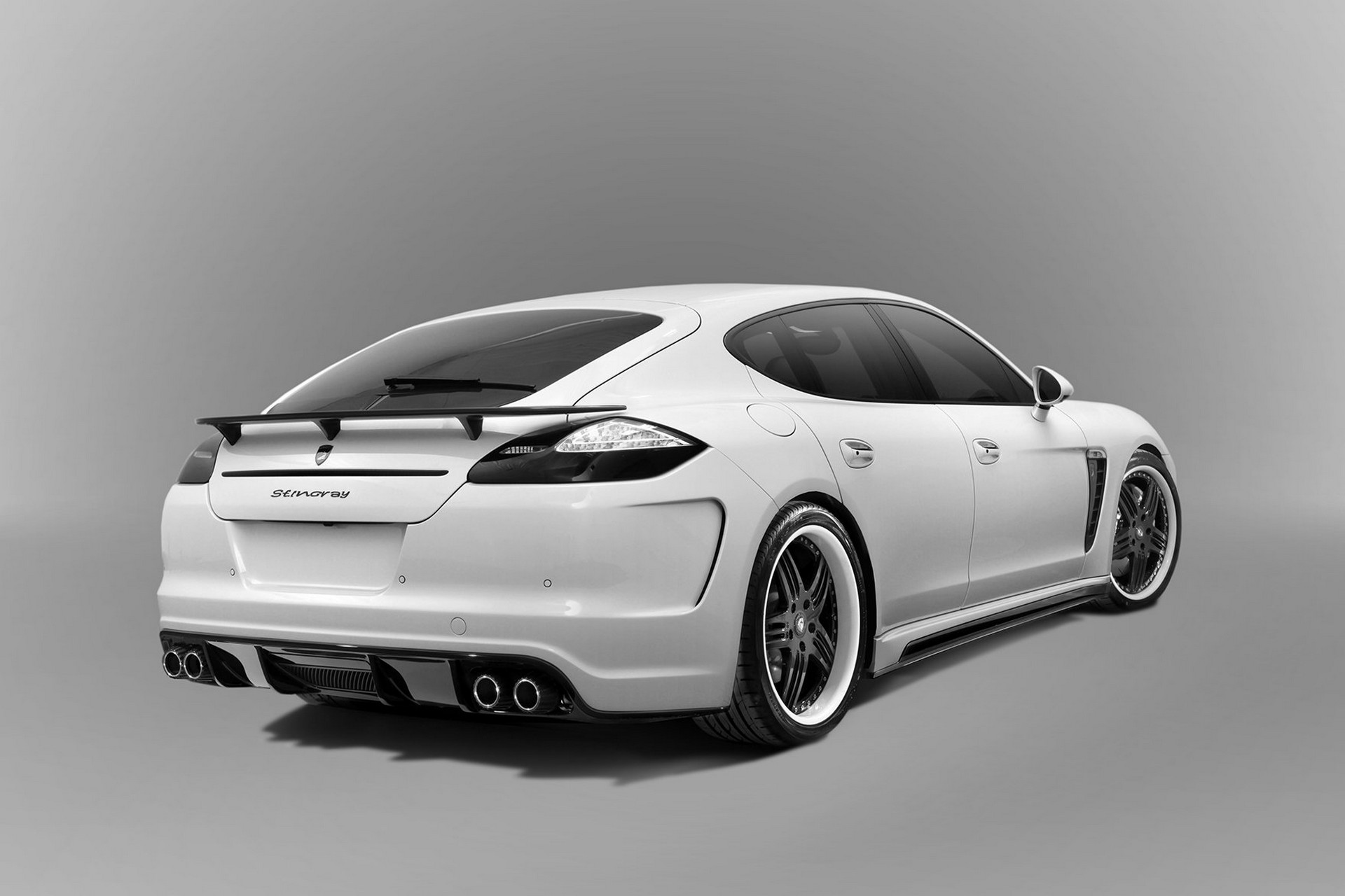 Porsche Panamera TOPCAR Stingray