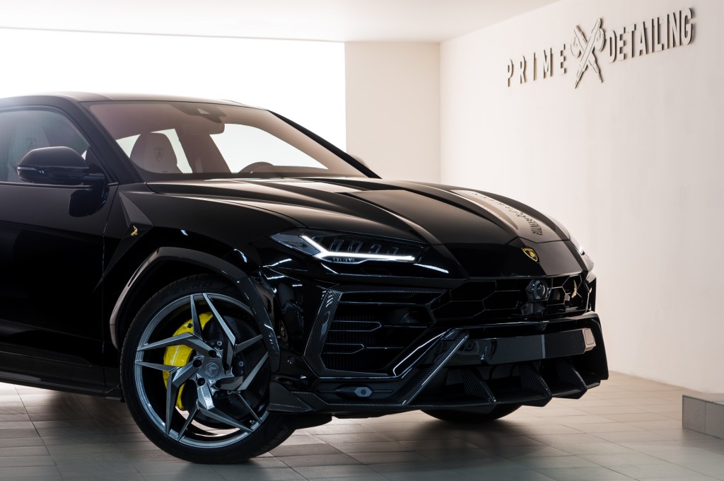 Lamborghini urus черный